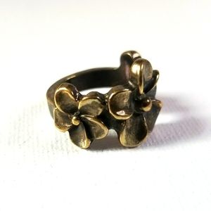 Vintage Floral Ring